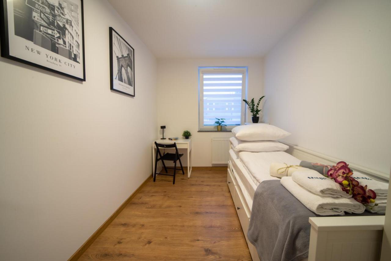 Maya'S Flats & Resorts 49 - Spacious 3 Rooms Apartment In Szafarnia Gdansk Exterior photo