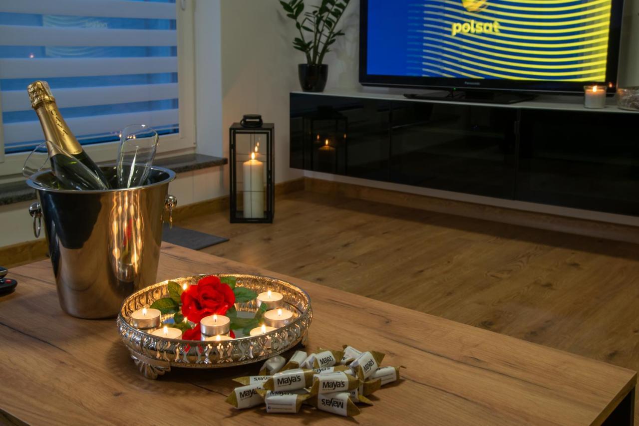 Maya'S Flats & Resorts 49 - Spacious 3 Rooms Apartment In Szafarnia Gdansk Exterior photo